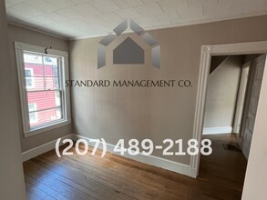 14 West St in Waterville, ME - Building Photo - Building Photo