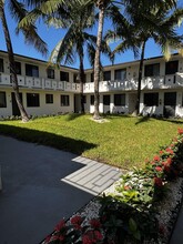 Plaza Gardenia Apartments in Hialeah, FL - Building Photo - Building Photo