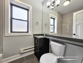 711 W Brompton Ave in Chicago, IL - Building Photo - Building Photo