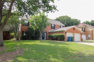 1537 Yaggi Dr in Flower Mound, TX - Building Photo