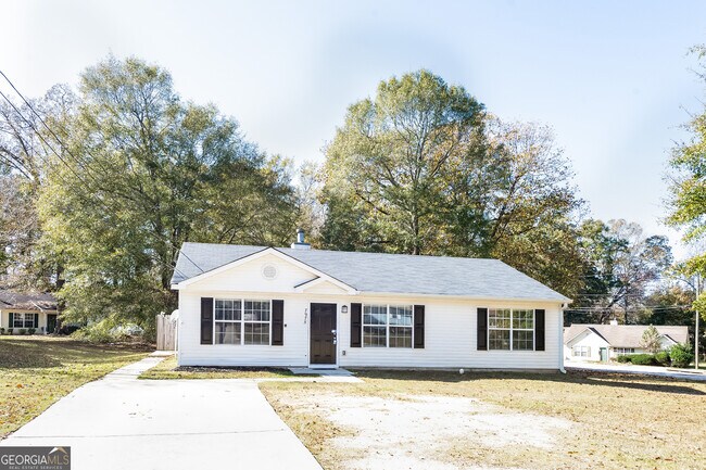 7975 Trinity Park Dr in Riverdale, GA - Building Photo - Building Photo