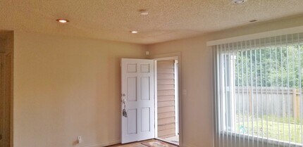 1631 N 145th St in Seattle, WA - Building Photo - Building Photo