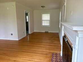 4208 Poppleton Ave in Omaha, NE - Building Photo - Building Photo