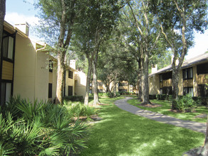 Fisherman's Landing Apartment Homes in Temple Terrace, FL - Building Photo - Building Photo