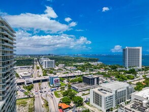 3470 E Coast Ave, Unit H-1013 in Miami, FL - Building Photo - Building Photo