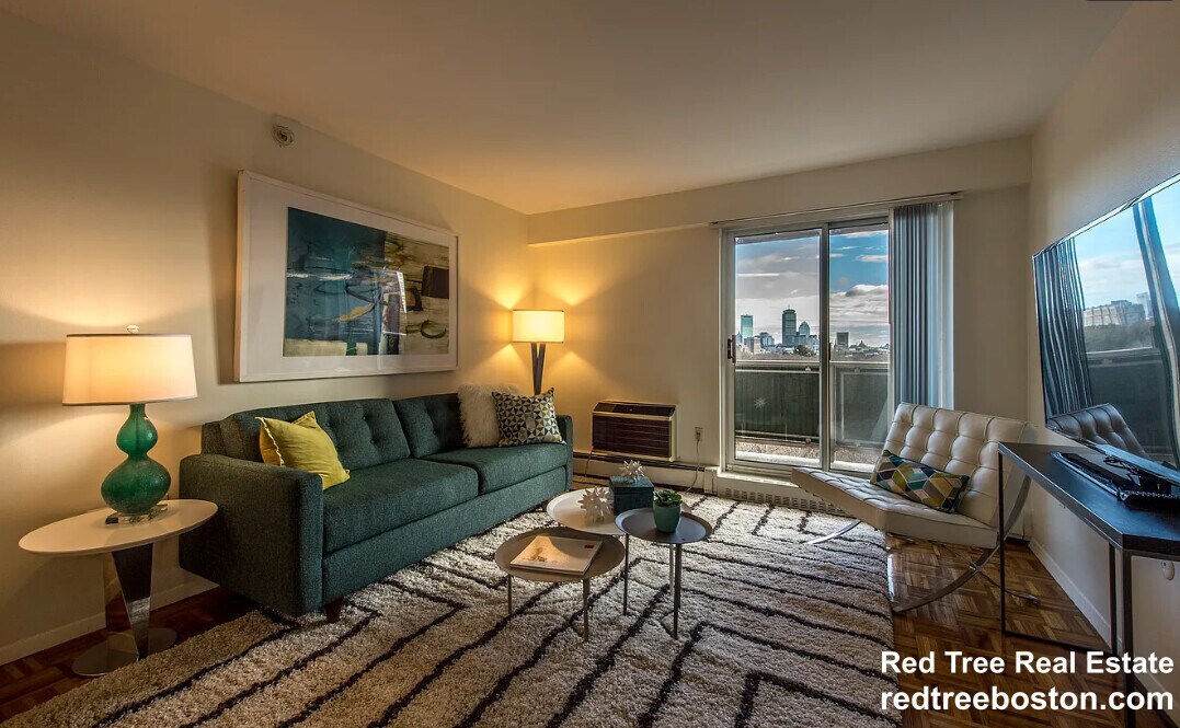 206 Freeman St, Unit #705 in Brookline, MA - Building Photo