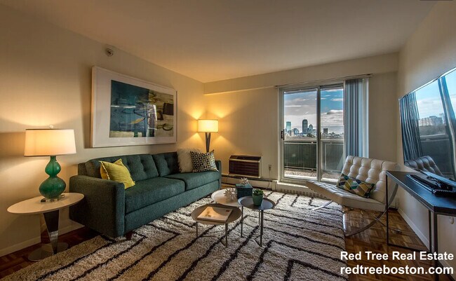 206 Freeman St, Unit #705
