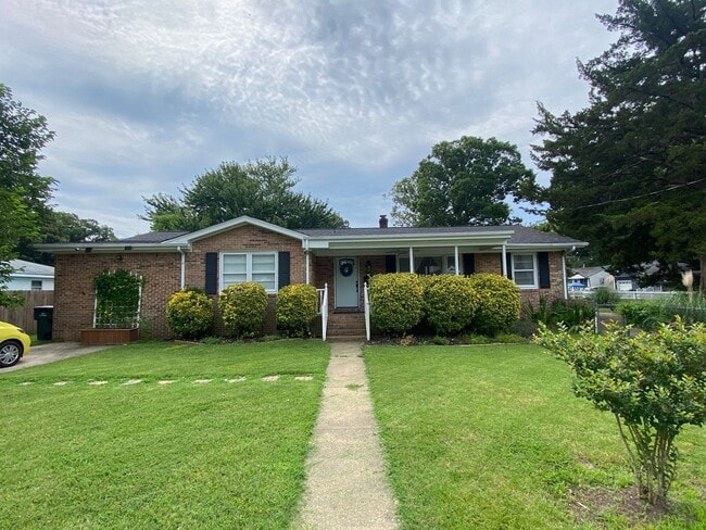 property at 8906 Hastings St