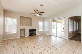 3329 E Wahalla Ln in Phoenix, AZ - Building Photo - Building Photo