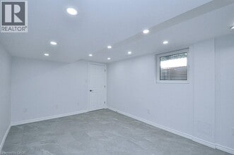 75 Woodhaven Rd in Kitchener, ON - Building Photo - Building Photo