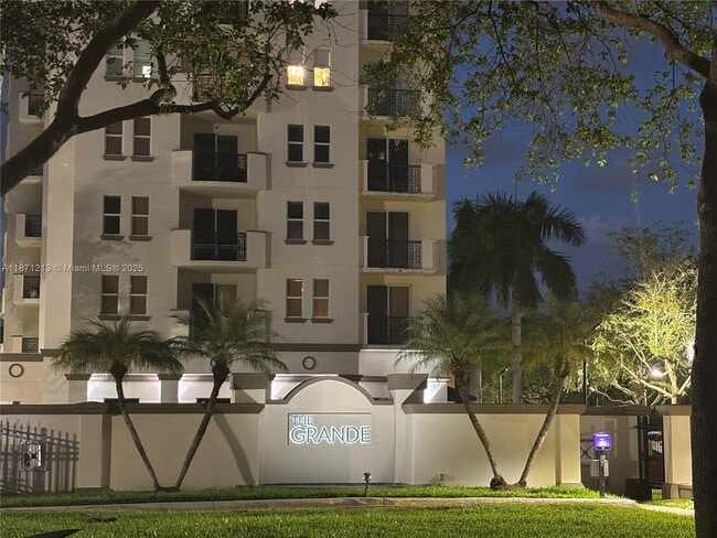 9021 SW 94th St in Miami, FL - Building Photo - Building Photo