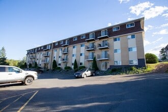 580 Montgomery St in Fredericton, NB - Building Photo - Building Photo