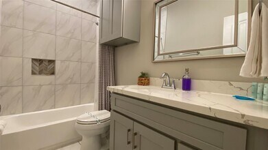 3144 Southmore Blvd in Houston, TX - Building Photo - Building Photo