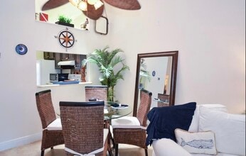 1484 SW Silver Pine Way in Palm City, FL - Building Photo - Building Photo