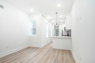 1822 S 20th St, Unit 1 in Philadelphia, PA - Foto de edificio - Building Photo