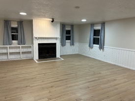 369 S Eastern Ave, Unit B in Idaho Falls, ID - Building Photo