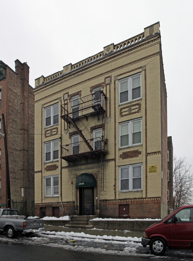 148-150 Summit Ave in Jersey City, NJ - Building Photo - Building Photo