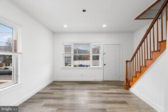 302 N Main St in Glassboro, NJ - Building Photo - Building Photo