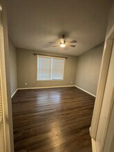 11309 Stratton Park Dr in Temple Terrace, FL - Building Photo - Building Photo