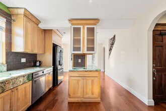 76 Taft Ave in Newton, MA - Foto de edificio - Building Photo