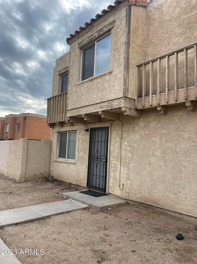 4023 S 44th Way in Phoenix, AZ - Building Photo - Building Photo