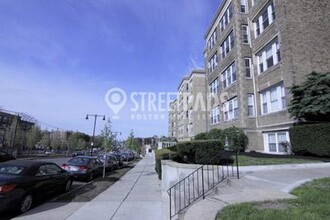 1634 Commonwealth Ave in Boston, MA - Foto de edificio - Building Photo