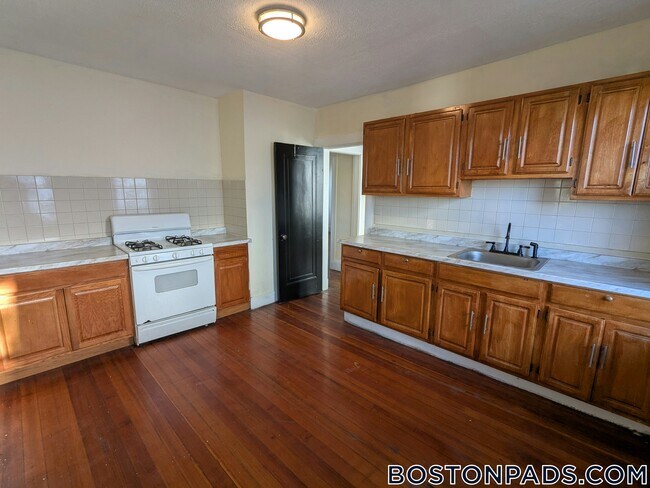 59A Fairmount St