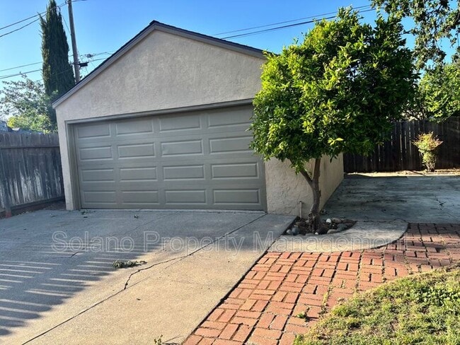 29 Southwood Dr in Woodland, CA - Building Photo - Building Photo