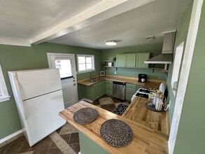 3202 Thomas Ave in Midland, TX - Building Photo - Building Photo