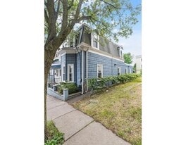 53 Franklin St, Unit S in Somerville, MA - Building Photo