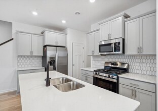 13644 Busch Ln in Rogers, MN - Building Photo - Building Photo