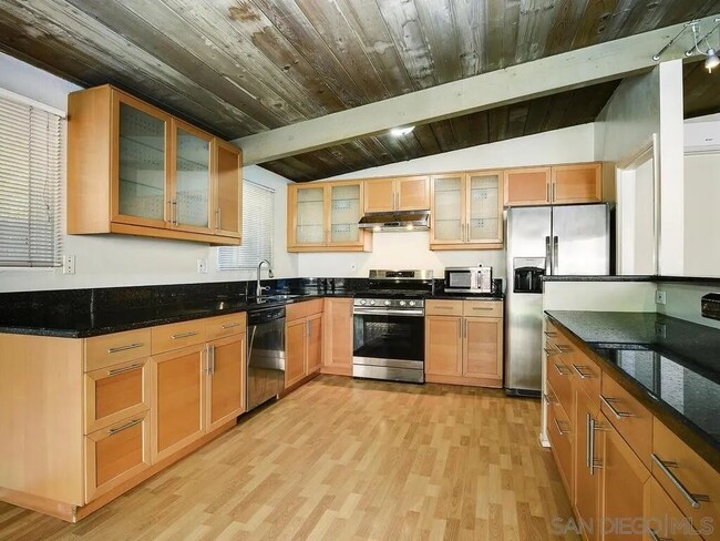 5442 Baja Dr in San Diego, CA - Building Photo - Building Photo