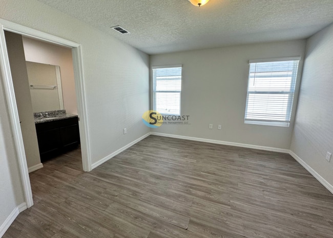 6547 Sweetbay Ln