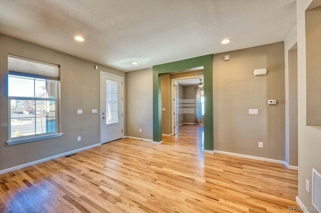 9928 Olathe St in Commerce City, CO - Building Photo - Building Photo