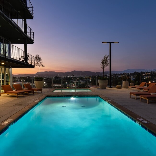 Silva in Los Angeles, CA - Building Photo - Building Photo