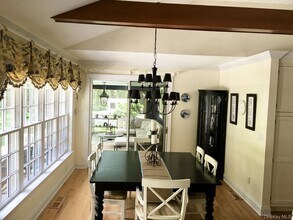 9 Cedar Hill Rd in Pound Ridge, NY - Building Photo - Building Photo