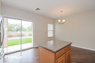 9657 N Deimos Dr in Tucson, AZ - Building Photo - Building Photo