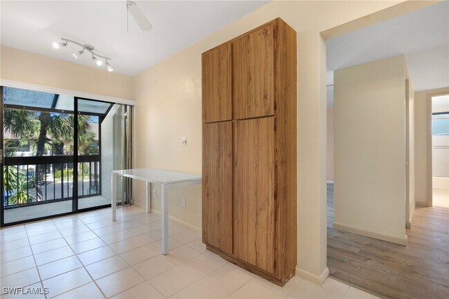 property at 1814 Kings Lake Blvd