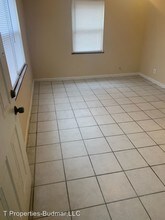 2996 W McMicken Ave in Cincinnati, OH - Building Photo - Building Photo