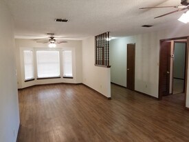 754 Silver Maple Dr in Tallahassee, FL - Building Photo