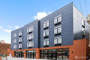 50 Easton Ave in New Brunswick, NJ - Building Photo