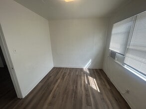 1340 N Linden Ave in Fresno, CA - Building Photo - Building Photo
