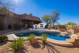 6128 E Duane Ln in Cave Creek, AZ - Building Photo - Building Photo