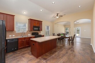 27523 Rebecca Field Ln in Spring, TX - Building Photo - Building Photo