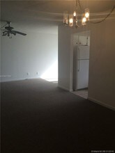 17021 N Bay Rd-Unit -2E in Sunny Isles Beach, FL - Building Photo - Building Photo