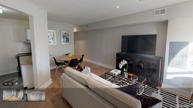 1015 P St NW, Unit 3 in Washington, DC - Building Photo - Building Photo