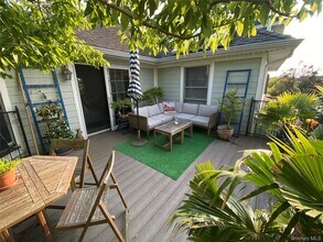 322 E Beech St in Long Beach, NY - Building Photo - Building Photo