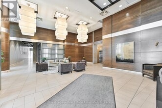 1 Hurontario St in Mississauga, ON - Building Photo - Building Photo