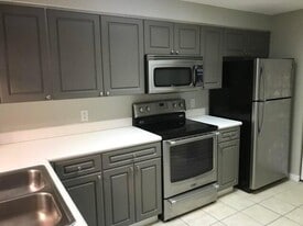 3023 Alcazar Pl in Palm Beach Gardens, FL - Building Photo