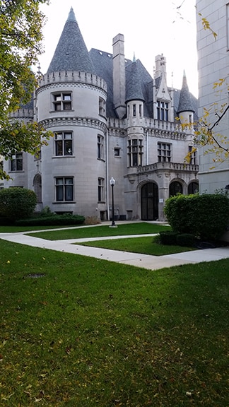 4938 South Drexel Boulevard, Unit 203